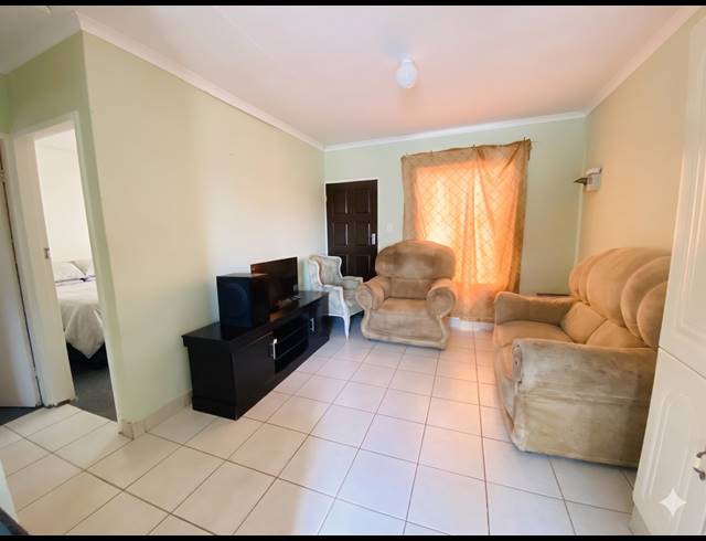 2 BEDROOM HOUSE FOR SALE IN SAVANNA CITY